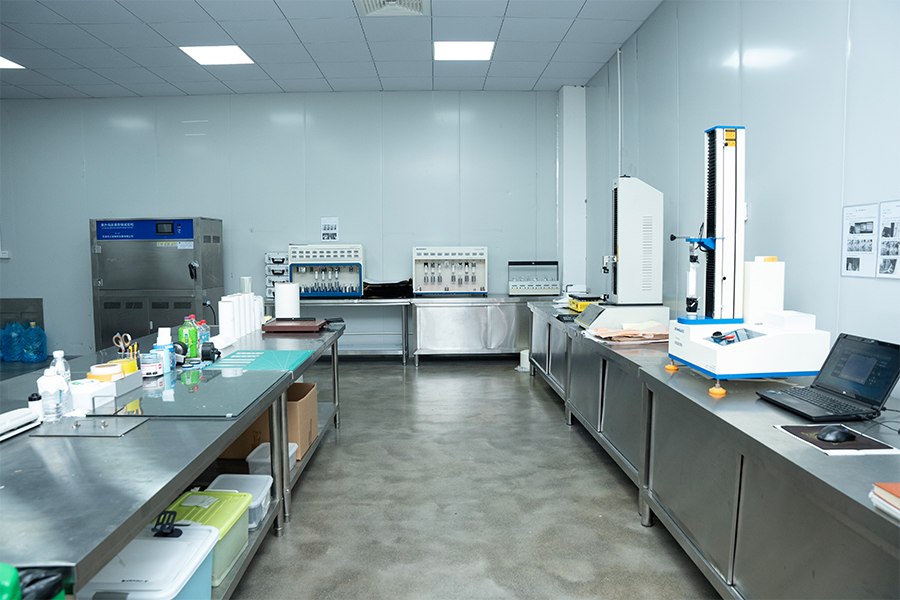 Scannán Pearl White lannaithe go B