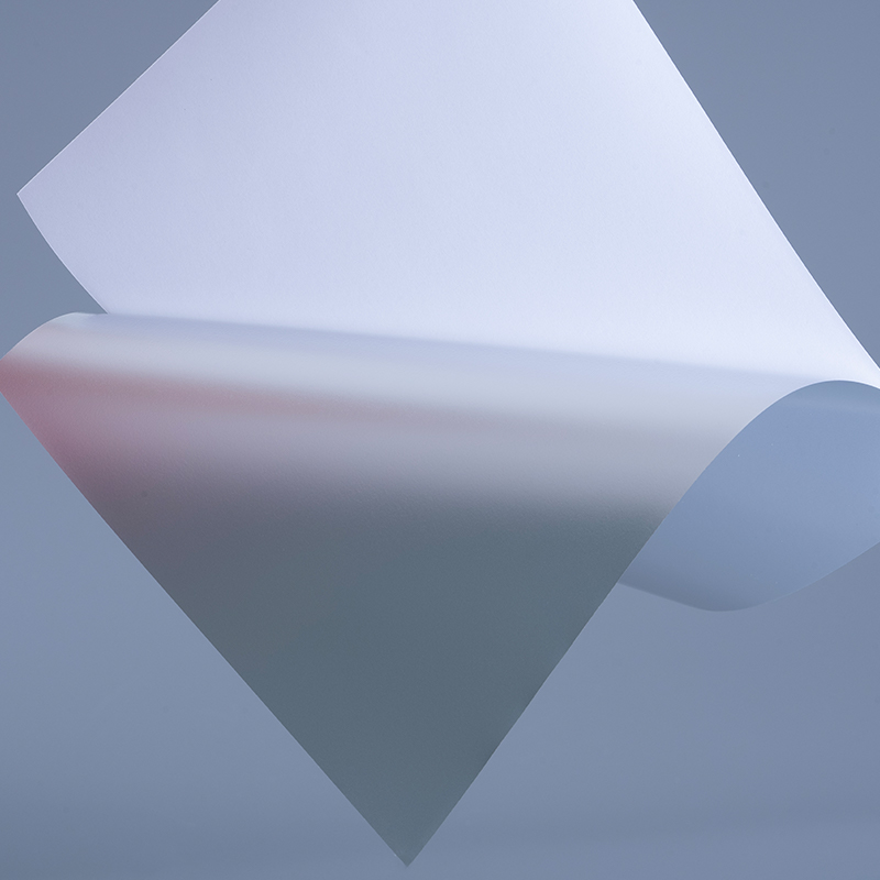 Scannán Inkjet Neamhlonrach Airgid Neamhghreamaitheach Féin-Ghreamaitheach PET